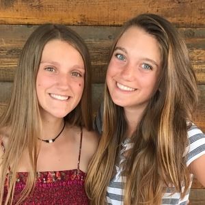 Meet your Posher, Chloe